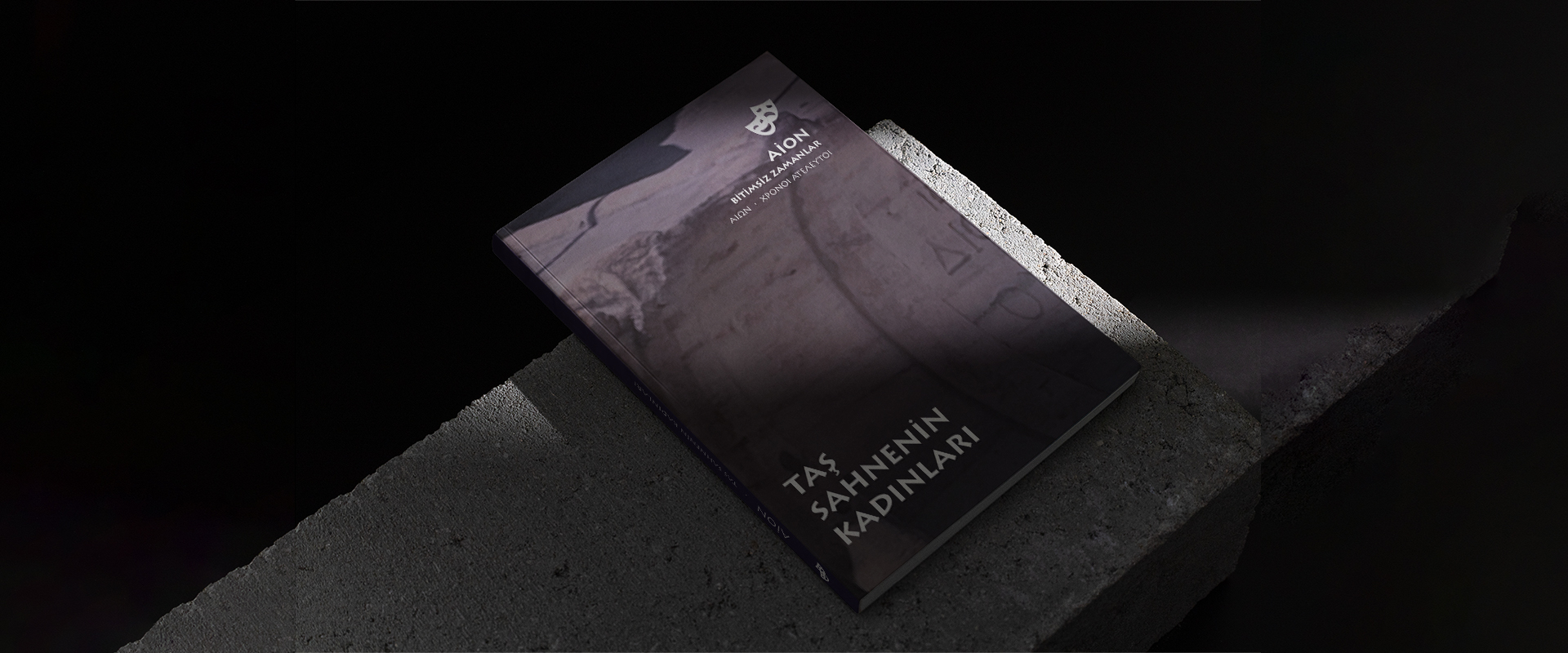 Taş Sahnenin Kadınları